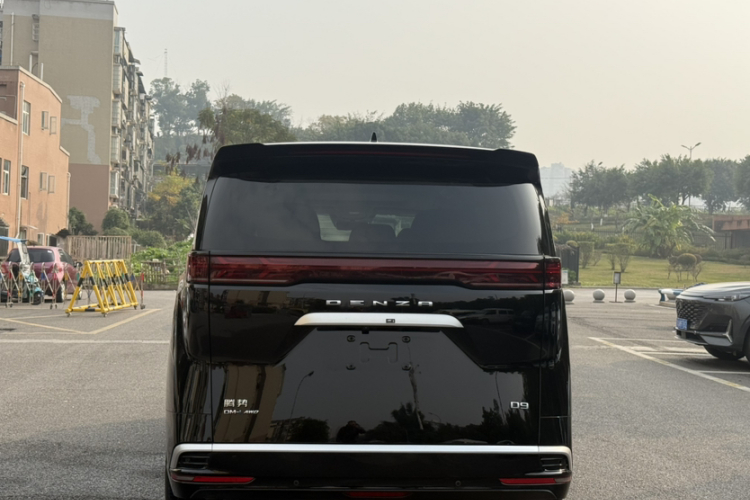 腾势D9 2022款 DM-i 970 四驱尊荣型车身外观6003