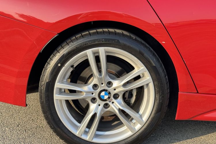 宝马3系 2018款 320Li 领先型M运动套装车身外观6009