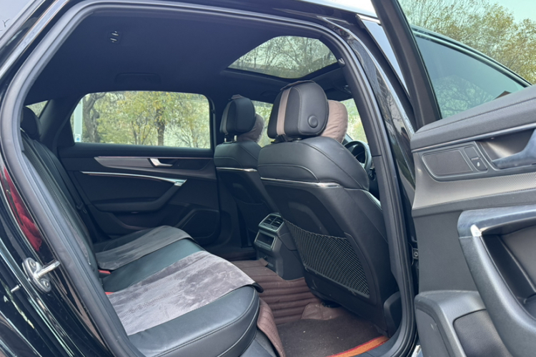 奥迪A6L 2021款 40 TFSI 豪华动感型中控内饰7010