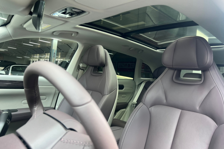 零跑汽车 零跑C11 2023款 增程 285智享版中控内饰7004