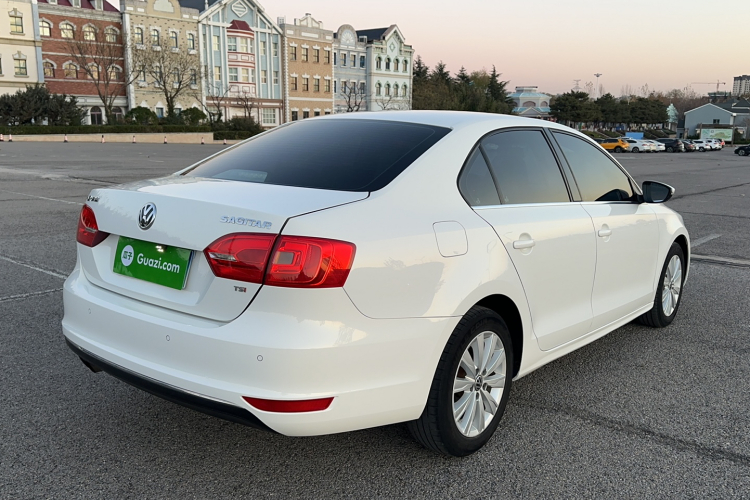 大众 速腾 2014款 1.4TSI 手动豪华型车身外观6004