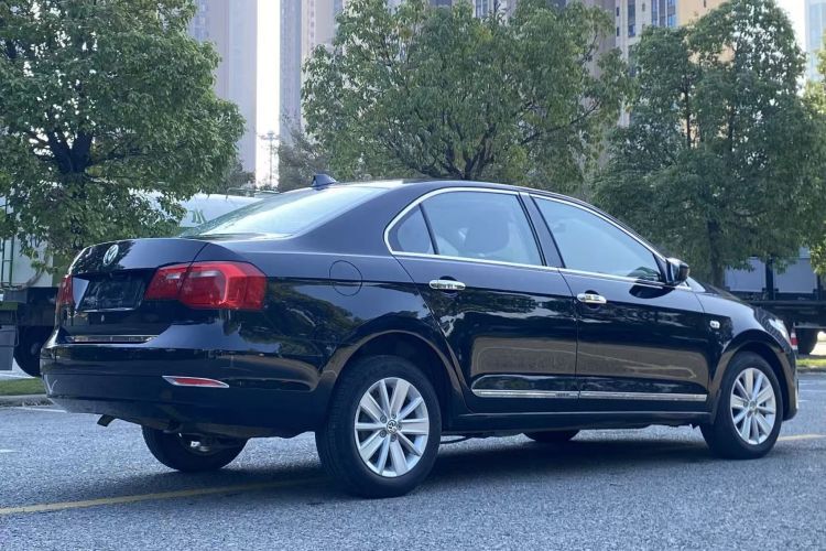 大众 捷达 2015款 1.6L 自动舒适型车身外观6008