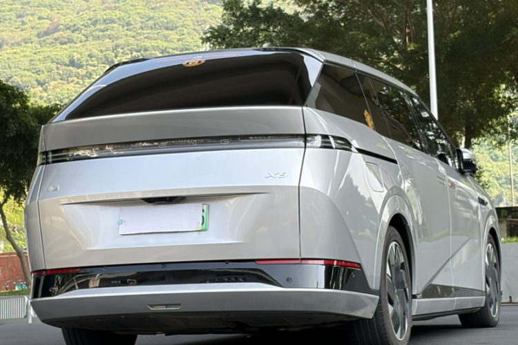 小鹏X9 2024款 702超长续航Max车身外观6006