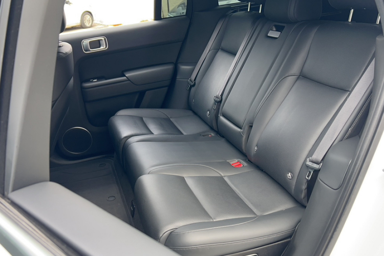 理想汽车 理想L7 2023款 Max中控内饰7001