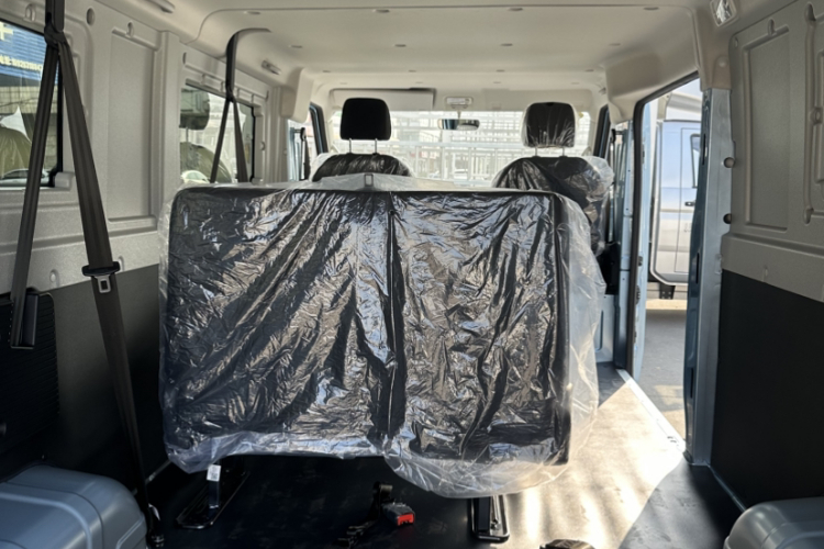 SRM鑫源新能源E3L 2025款 宁德53.58Kwh 365KM 实用型客车车身外观6004