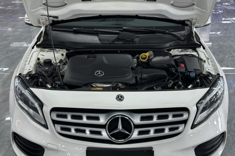 奔驰GLA 2019款 GLA 200 时尚型车身外观6005