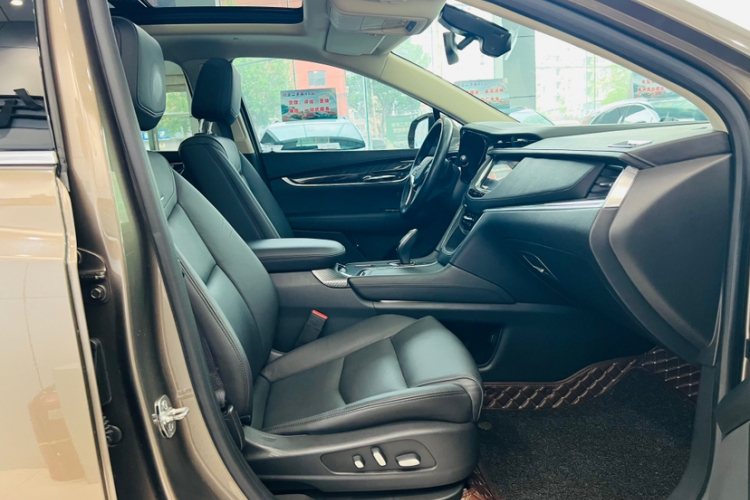 凯迪拉克XT5 2016款 28T 四驱豪华型中控内饰7006