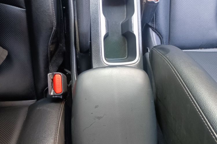 日产 轩逸 2024款 经典 1.6XL CVT豪华版局部细节9008