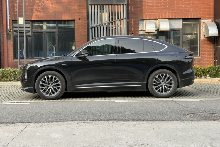 蔚来EC6 2024款 75kWh车身外观6001