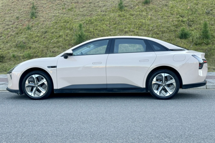 小鹏MONA M03 2024款 620 超长续航车身外观6007