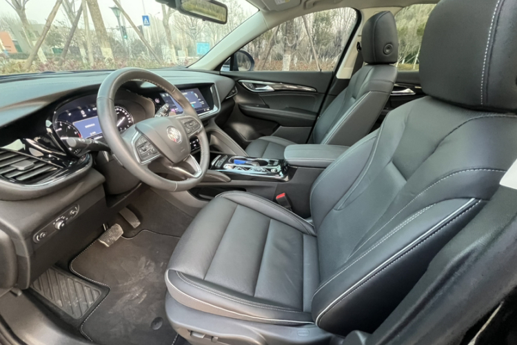 别克 2023款 昂科威Plus 652T 五座豪华型中控内饰7010