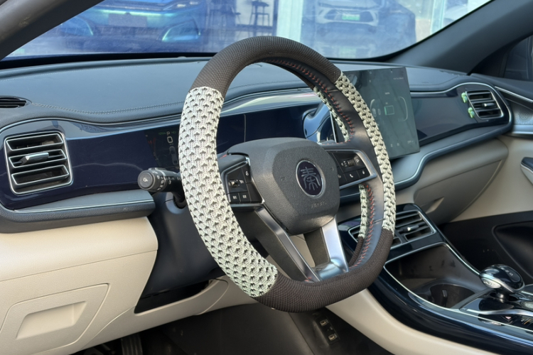 比亚迪 秦PLUS 2021款 DM-i 55KM 旗舰型局部细节13