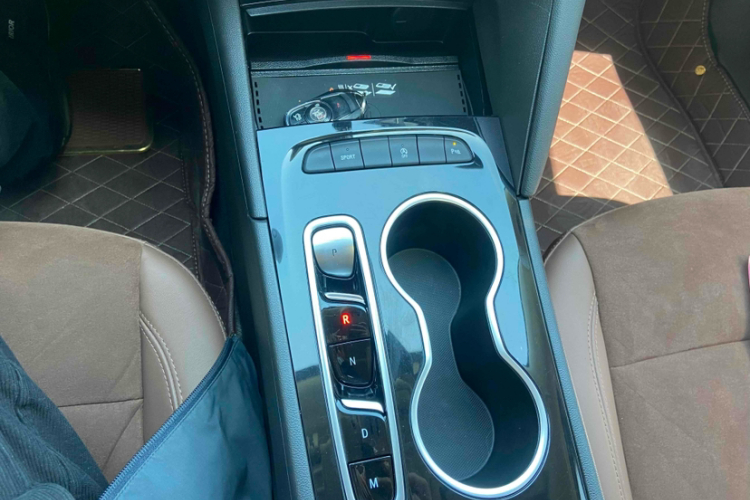 别克 君威 2022款 552T 智享型局部细节18