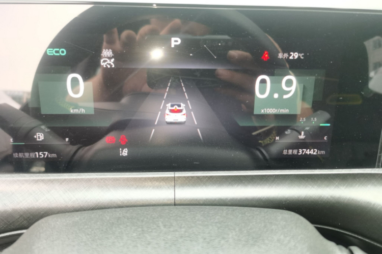 长安UNI-T 2022款 2.0T 运动版 尊贵型中控内饰15