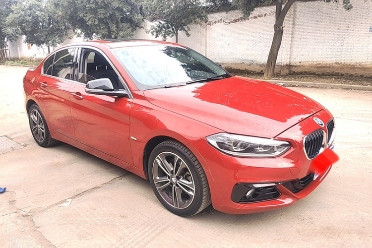 宝马1系 2017款 118i 运动型车身外观6002