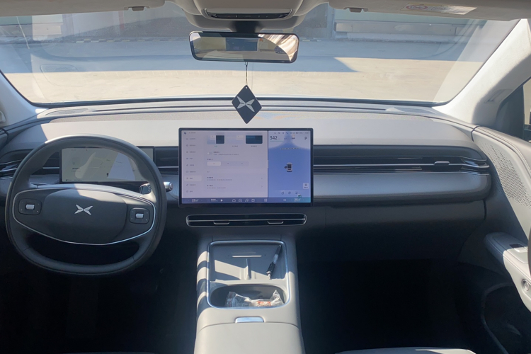 小鹏G6 2025款 625 长续航 Max 旗舰版中控内饰7002