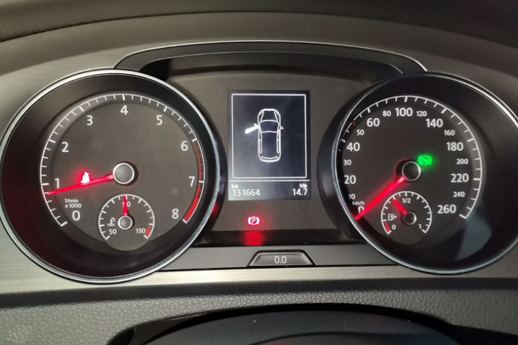 大众 高尔夫 2015款 1.6L 自动舒适型中控内饰15