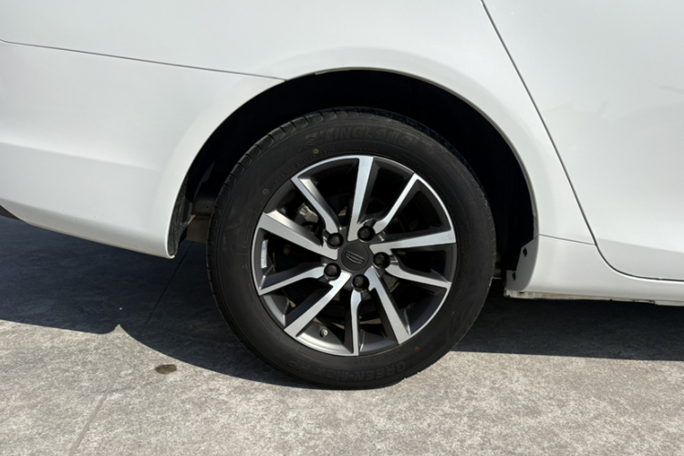 吉利汽车 帝豪 2020款 1.5L CVT向上版车身外观6010