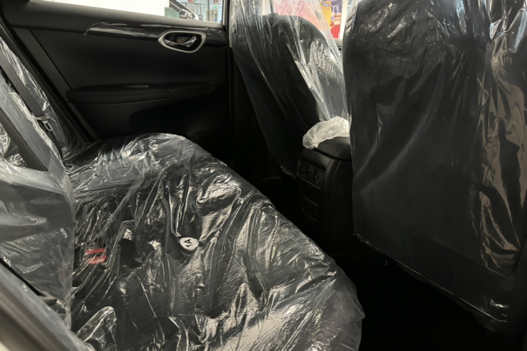 日产 轩逸 2024款 经典 1.6XL CVT豪华版中控内饰7004