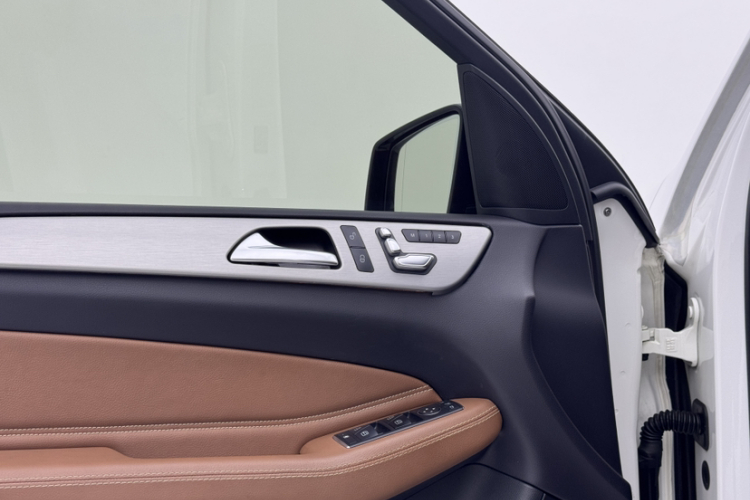 奔驰GLE 2016款 GLE 450 AMG 4MATIC中控内饰7010