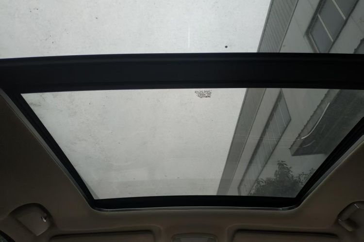 众泰T800 2018款 2.0T 自动尊贵智联型 7座局部细节22