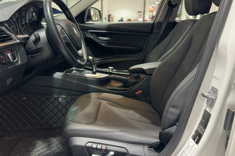 宝马3系 2016款 320Li 时尚型车身外观6010