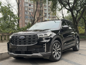 福特 探险者 2023款 EcoBoost 285 四驱钛金版 7座