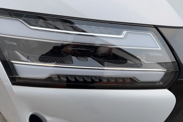 五菱汽车 星光730新能源 2025款 插混 125km 豪华型车身外观6005