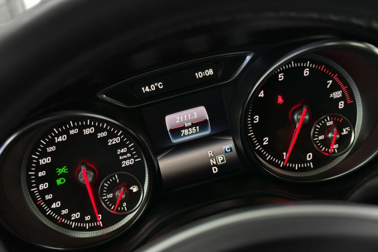 奔驰GLA 2019款 GLA 200 时尚型中控内饰15