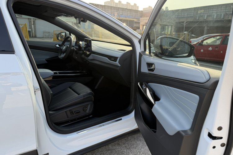 大众 ID.4 X 2022款 纯净长续航版中控内饰7013