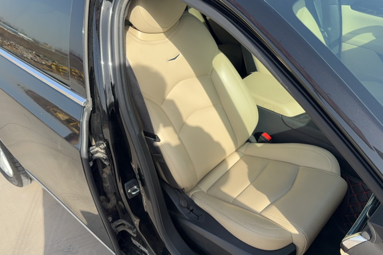 凯迪拉克CT6 2021款 28T 时尚型局部细节41