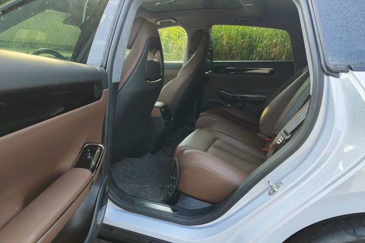 零跑汽车 零跑C01 2023款 增程 316 智享版中控内饰7002