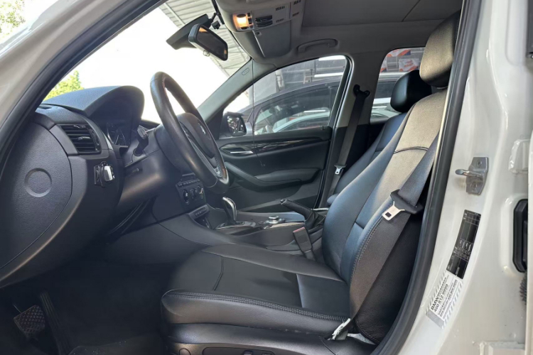 宝马X1 2015款 sDrive18i 时尚晋级版中控内饰7002