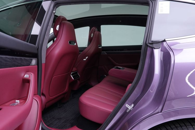 鸿蒙智行 智界R7 2025款 增程 331km Ultra中控内饰7002