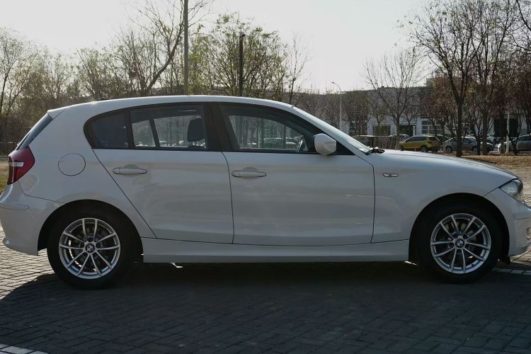 宝马1系(进口) 2008款 120i 自动挡车身外观6008