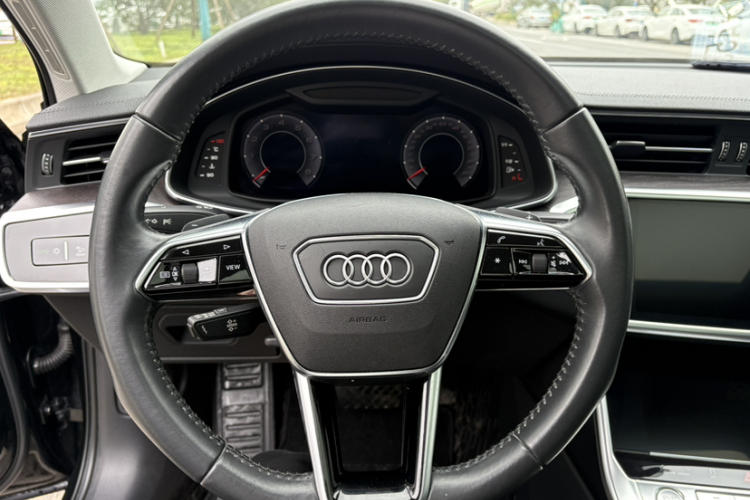 奥迪A6L 2019款 45 TFSI quattro 尊享致雅型中控内饰7005