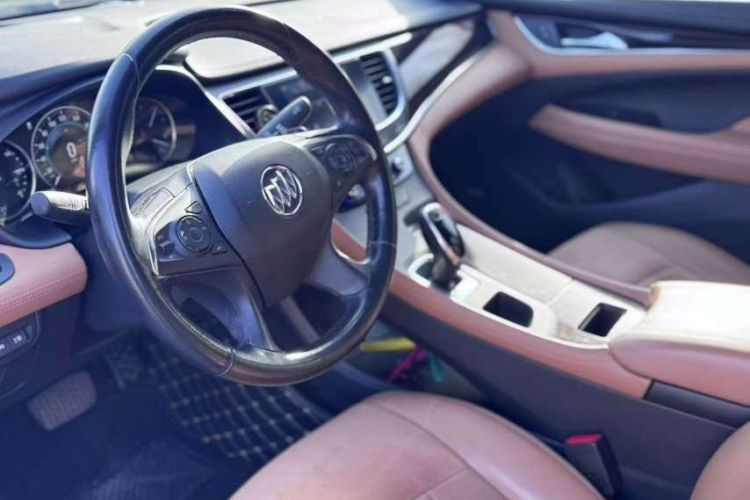 别克 君越 2016款 28T 豪华型中控内饰7001