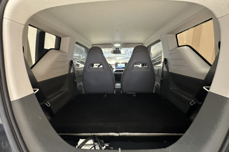 吉利银河 2024款 200km 熊猫骑士局部细节23