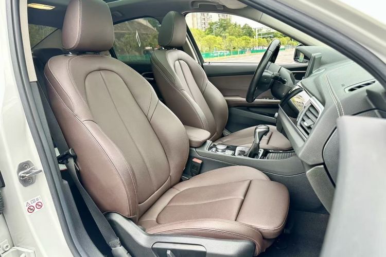 宝马1系 2019款 118i M运动套装局部细节41