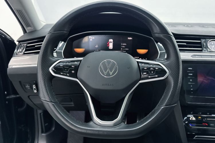 大众 迈腾 2023款 200万辆纪念版 330TSI DSG领先型中控内饰7003