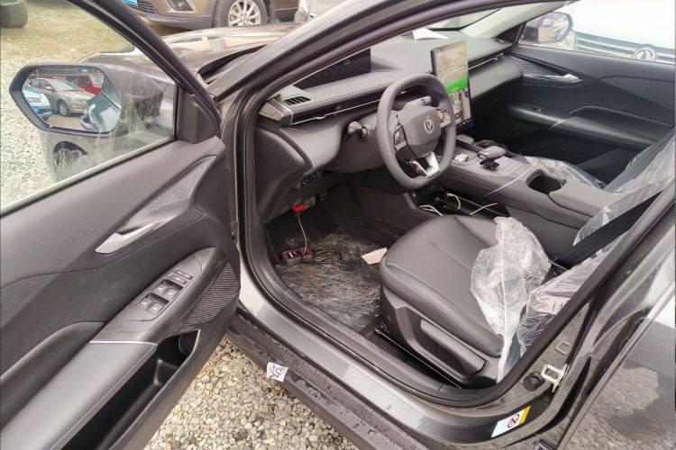 长安 逸动 2025款 蓝鲸 1.5T 500Bar尊贵型中控内饰7002