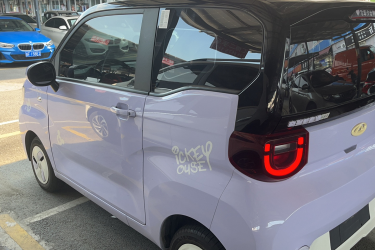 奇瑞新能源 QQ冰淇淋 2022款 170km 圣代 磷酸铁锂车身外观6005