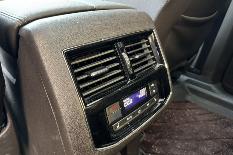 大众 途昂 2017款 380TSI 四驱豪华版中控内饰7009