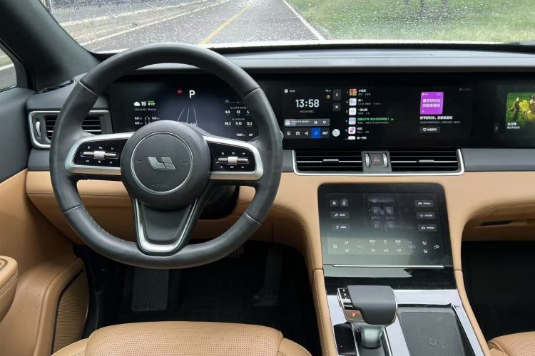 理想汽车 理想ONE 2021款 增程6座版中控内饰7007