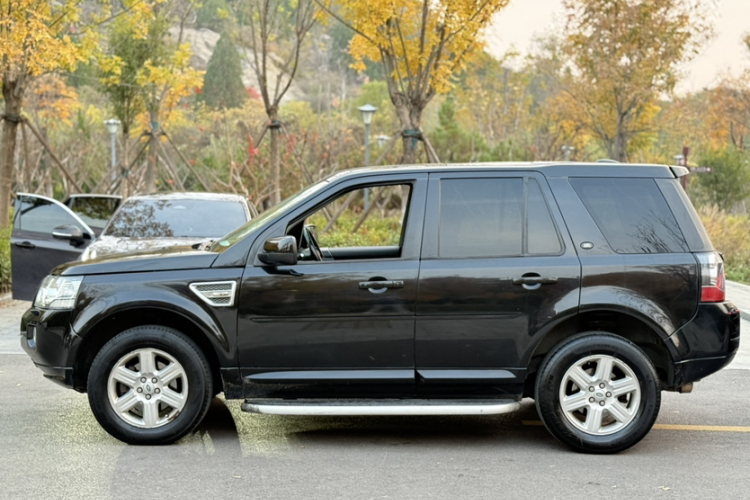 路虎 神行者2 2013款 2.0T Si4 SE汽油版车身外观6008