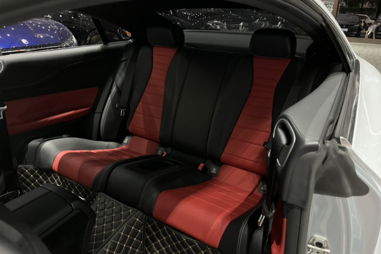 奔驰E级(进口) 2023款 E 260 轿跑车中控内饰7003