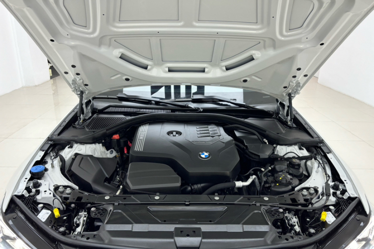 宝马3系 2025款 330Li M运动曜夜套装局部细节24