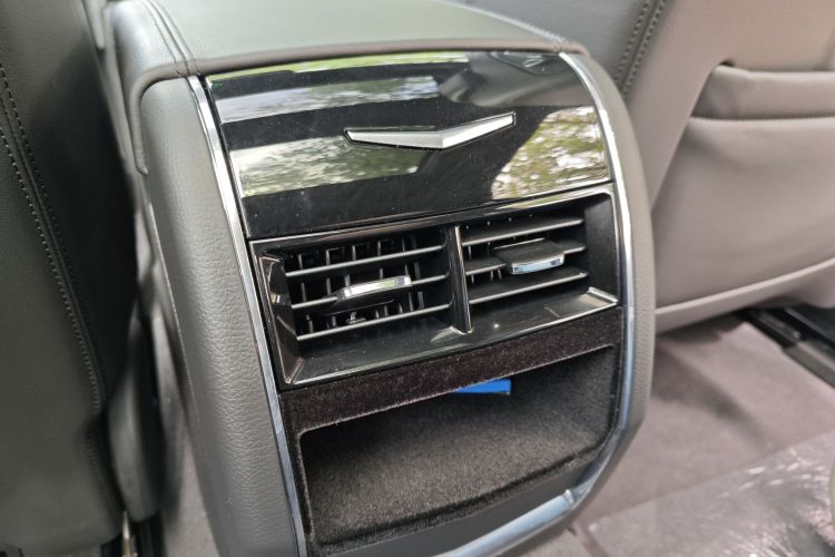 凯迪拉克CT6 2021款 28T 领先超级巡航型局部细节9013