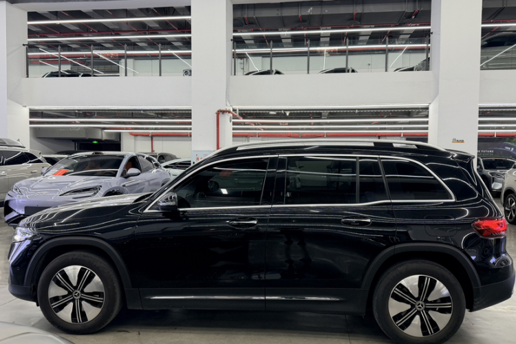 奔驰EQB 2022款 EQB 260车身外观6005