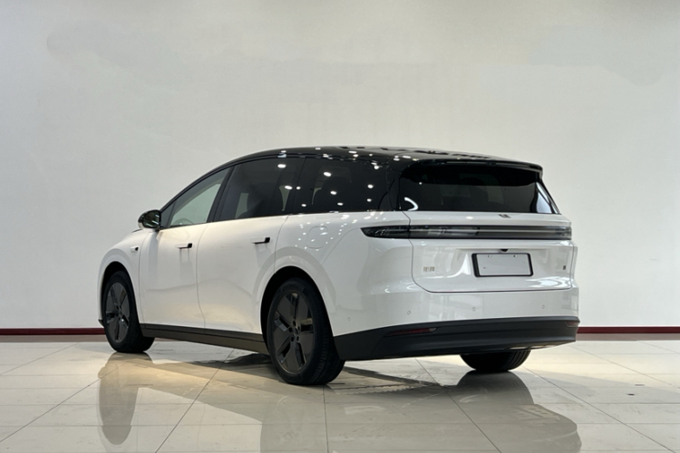 理想汽车 理想i8 2025款 标准版车身外观6002